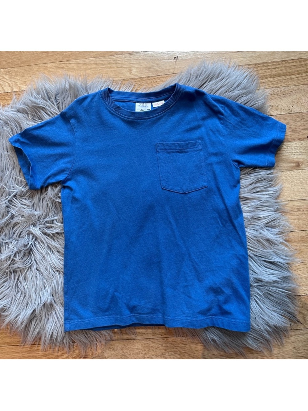 Zara Boys tee size 6 years